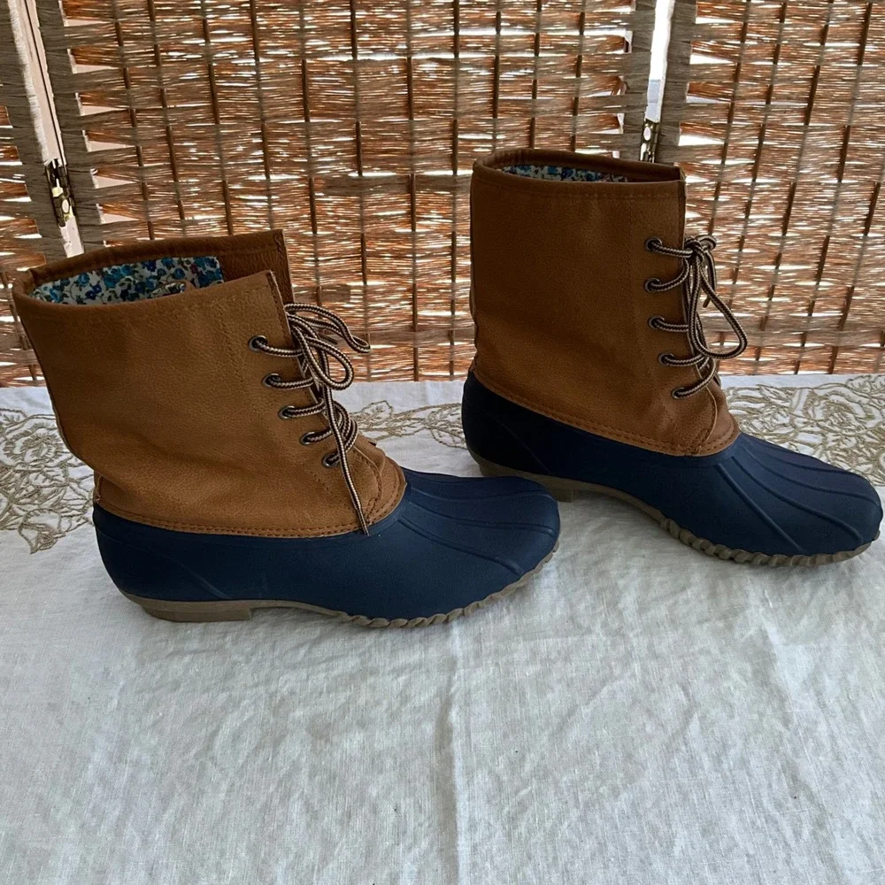 Women's Brown & Navy Winter Rain Boots